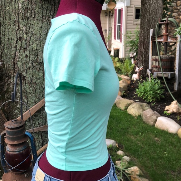 Victoria’s Secret Pink Teal heart crop top - Picture 6 of 8